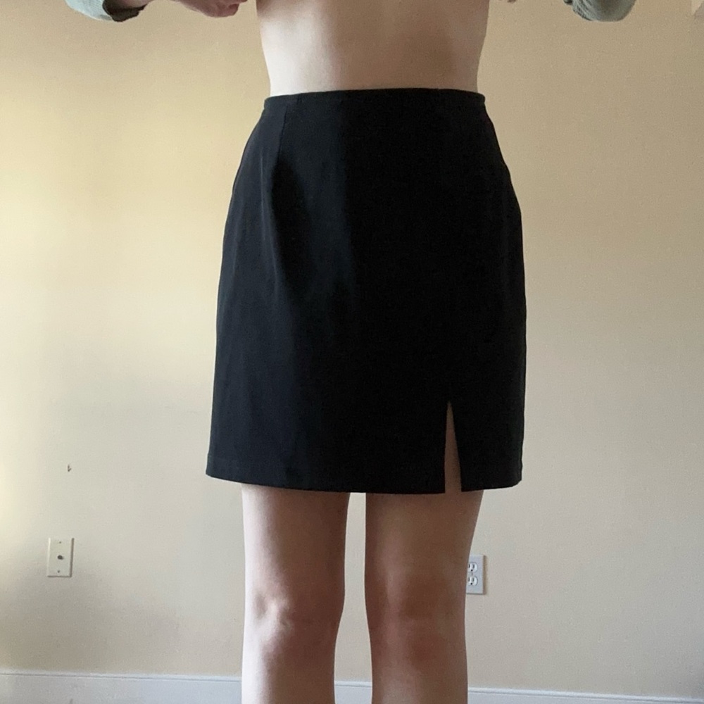 Black mini pencil skirt